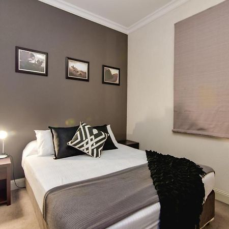 Royal Hotel Гимпи Екстериор снимка